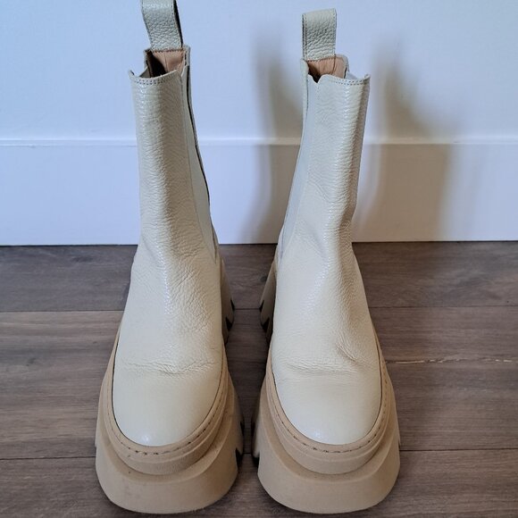 l'intervalle Wolfe Off White Leather Lug-sole/Platform Boots (Size EU 41/US 10) - Picture 3 of 4